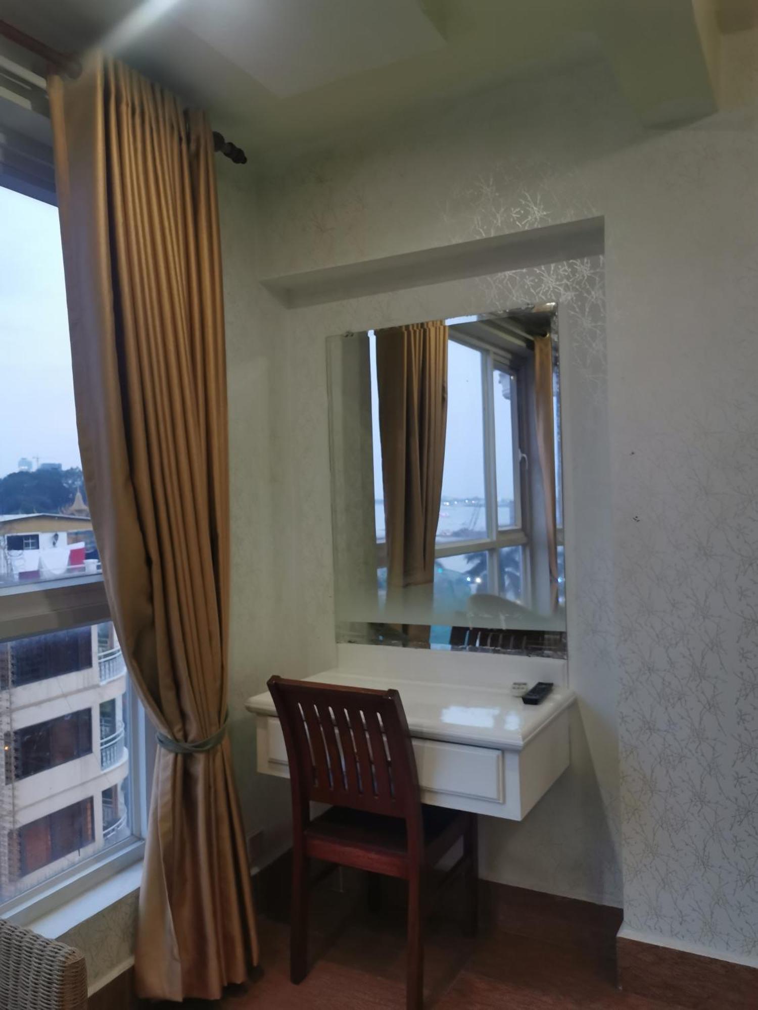 Sovanphum Riverside Phnom Penh Quarto foto